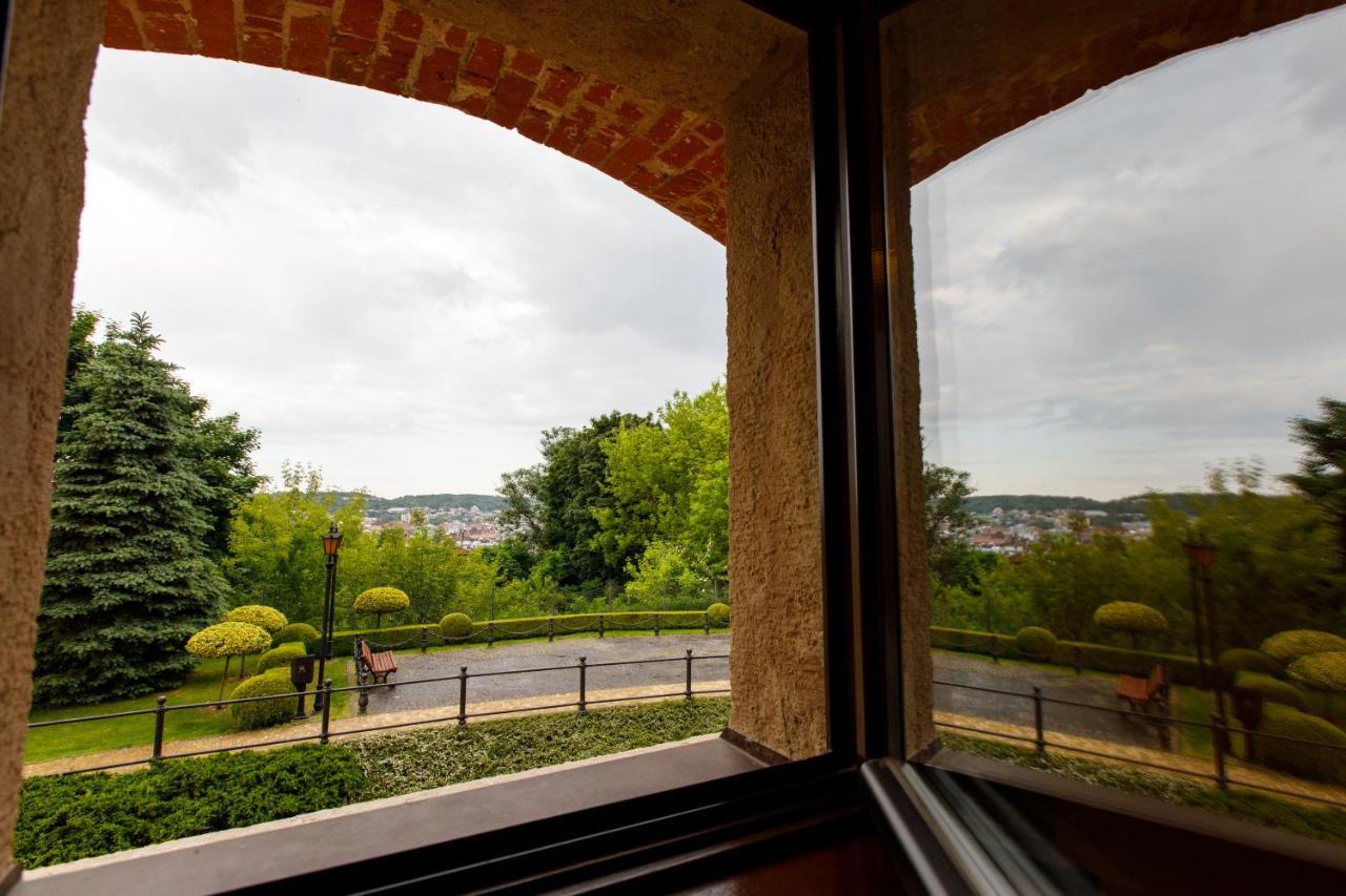 Citadel Gastro Boutique Hotel Lviv Eksteriør bilde